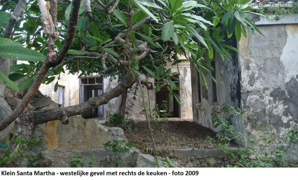 43. Klein Santa Martha westelijke gevel met keuken 2009
